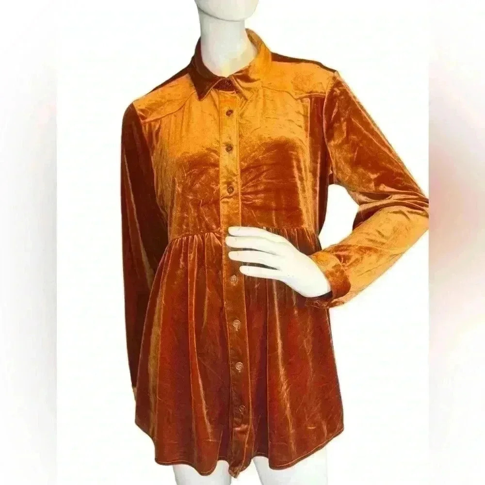 Umgee velvet button down swing hem shirt/dress Top Burnt Orange size M.
